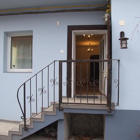 Blue House Hotel Brasov Exterior photo