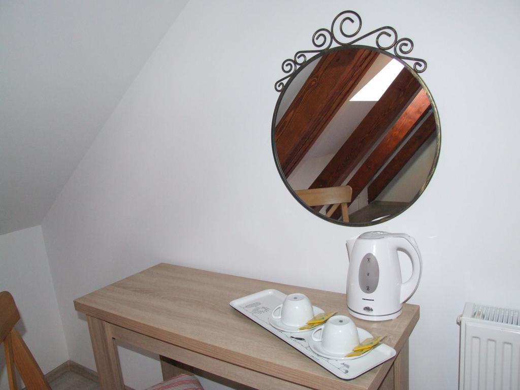 Blue House Hotel Brasov Exterior photo